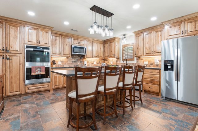 8910 Fm 779, Alba, TX 75410