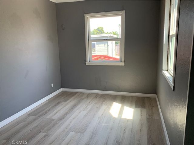 1432 W 9th, San Bernardino, CA 92411