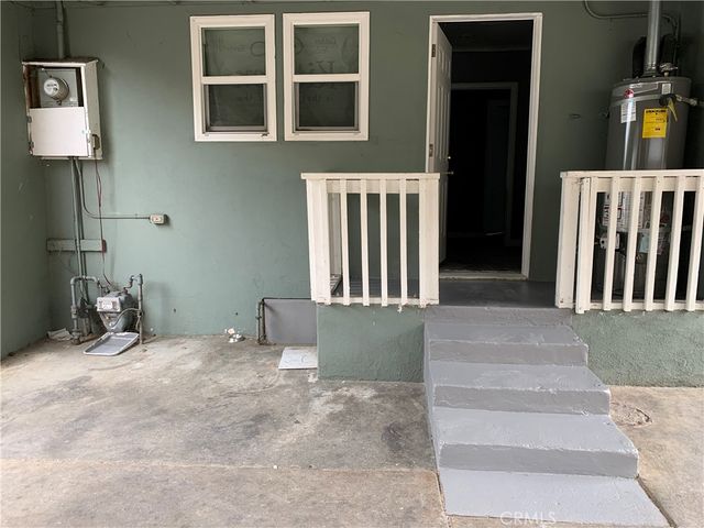 1432 W 9th, San Bernardino, CA 92411