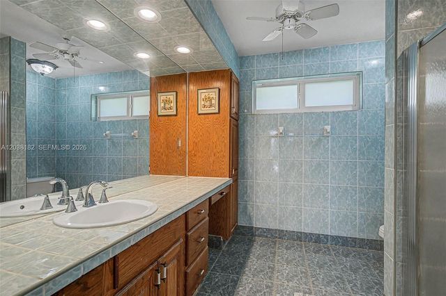 16842 SW 79 Place, Palmetto Bay, FL 33157
