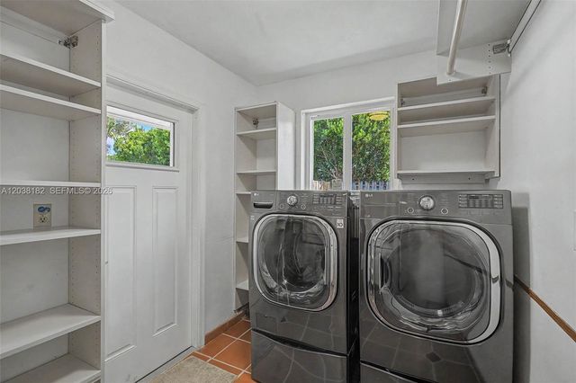 16842 SW 79 Place, Palmetto Bay, FL 33157