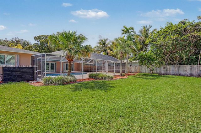 16842 SW 79 Place, Palmetto Bay, FL 33157