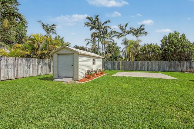 16842 SW 79 Place, Palmetto Bay, FL 33157