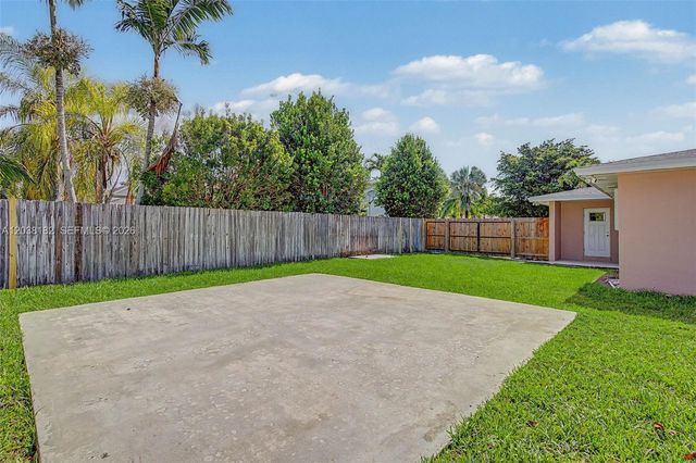 16842 SW 79 Place, Palmetto Bay, FL 33157
