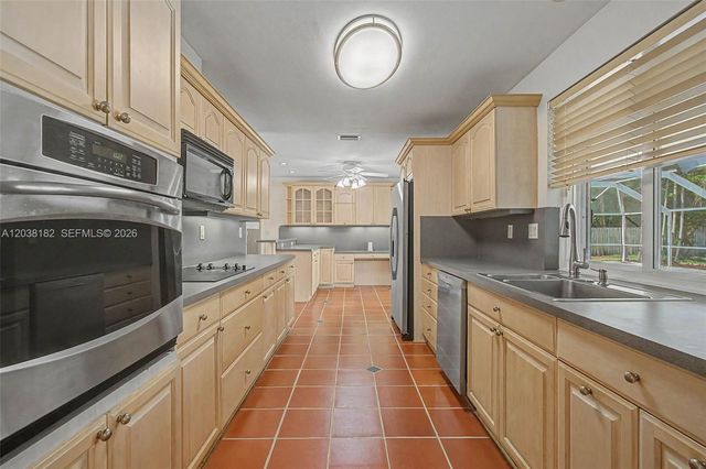 16842 SW 79 Place, Palmetto Bay, FL 33157