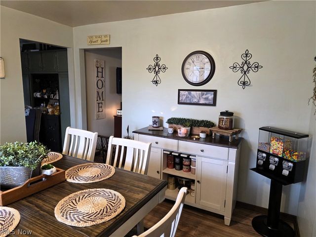 4 N Butler Avenue, Niles, OH 44446