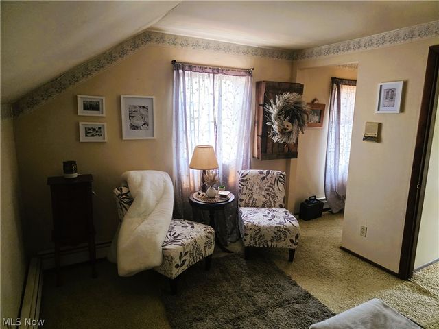 4 N Butler Avenue, Niles, OH 44446