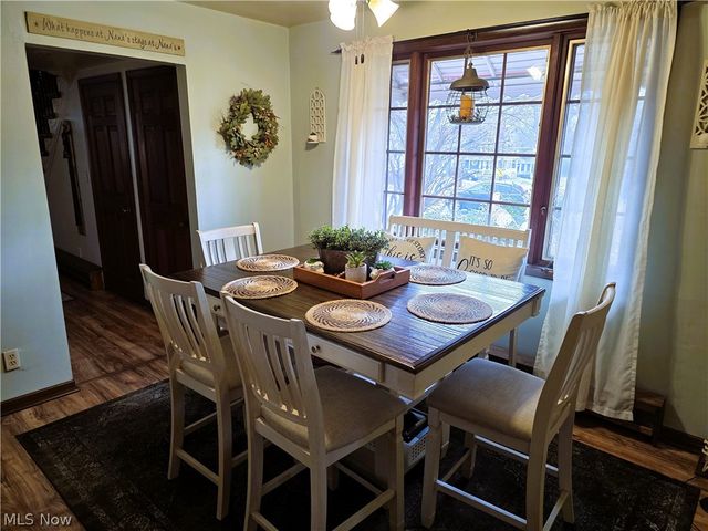 4 N Butler Avenue, Niles, OH 44446