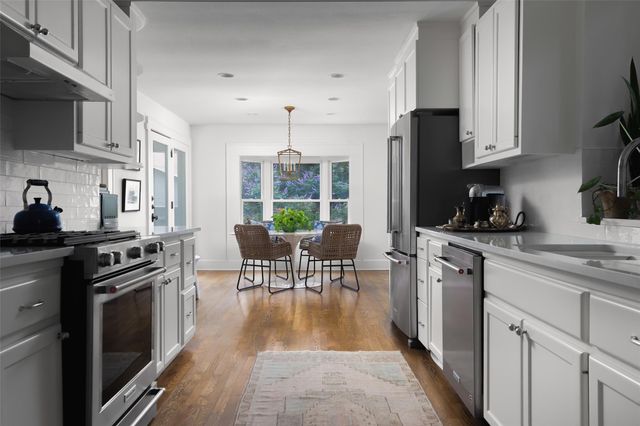 1509 Palma PLZ, Austin, TX 78703