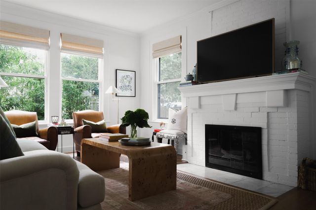 1509 Palma PLZ, Austin, TX 78703