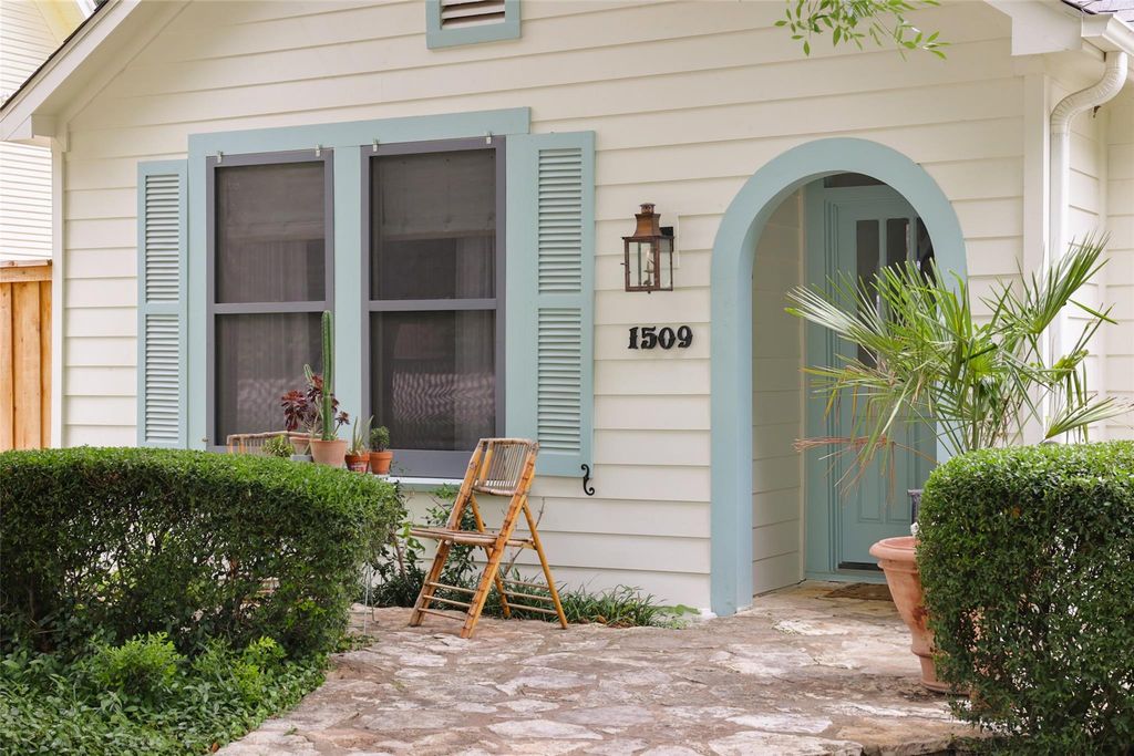 1509 Palma PLZ, Austin, TX 78703