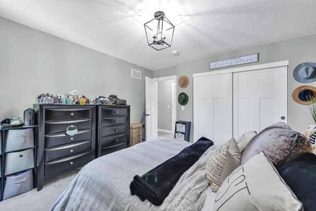 1945 Woodcrest Road, Columbus, OH 43232