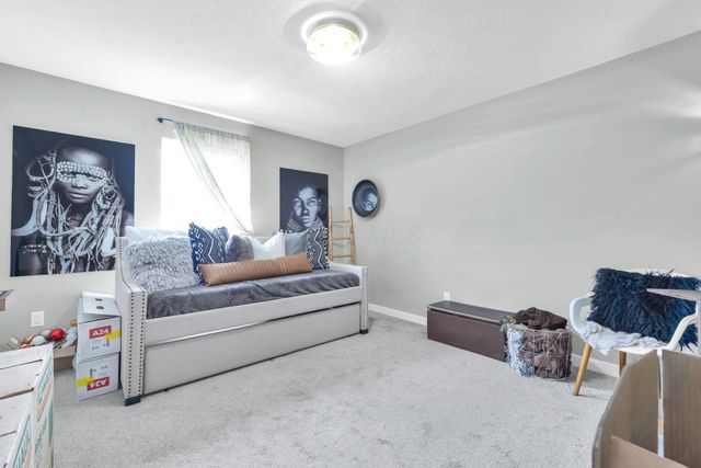 1945 Woodcrest Road, Columbus, OH 43232