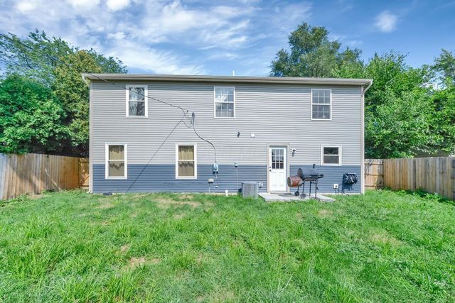 1945 Woodcrest Road, Columbus, OH 43232