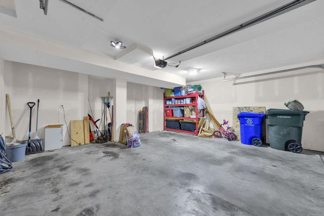 1945 Woodcrest Road, Columbus, OH 43232