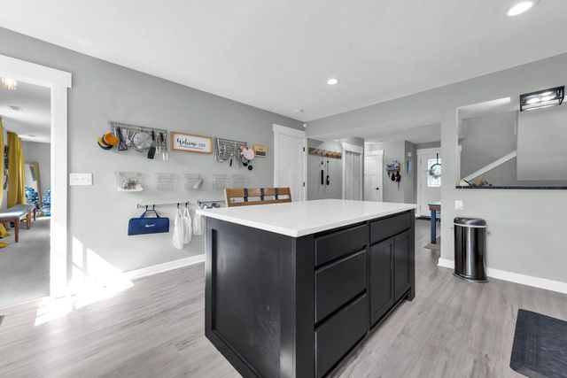 1945 Woodcrest Road, Columbus, OH 43232