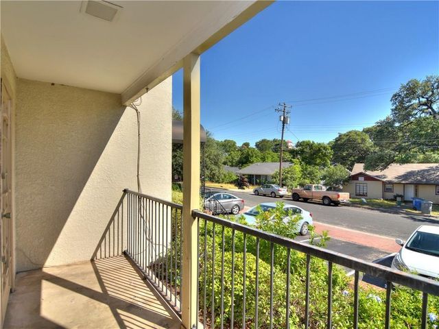 910 Duncan LN 2, Austin, TX 78705