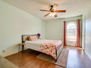 910 Duncan LN 2, Austin, TX 78705