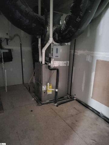 162 Moss Hollow Way, Simpsonville, SC 29680