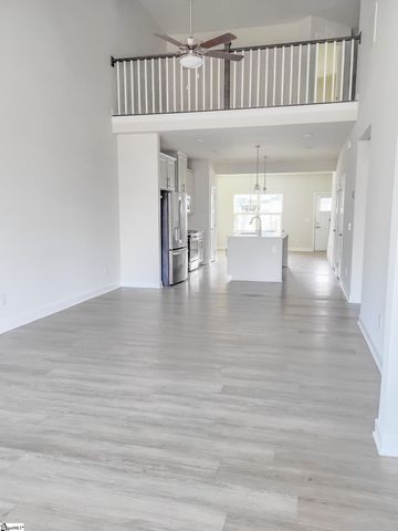 162 Moss Hollow Way, Simpsonville, SC 29680