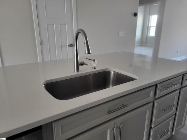 162 Moss Hollow Way, Simpsonville, SC 29680