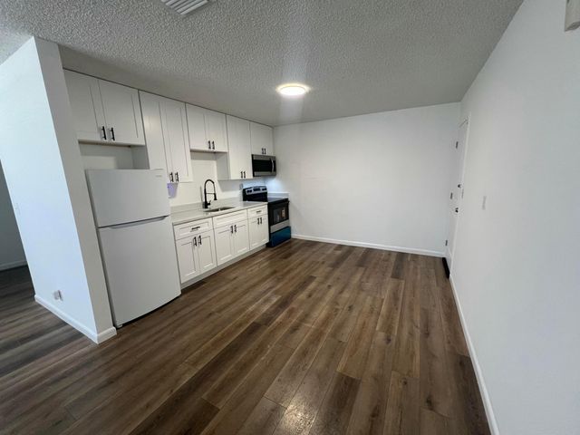 603 Clear Lake Avenue, West Palm Beach, FL 33401