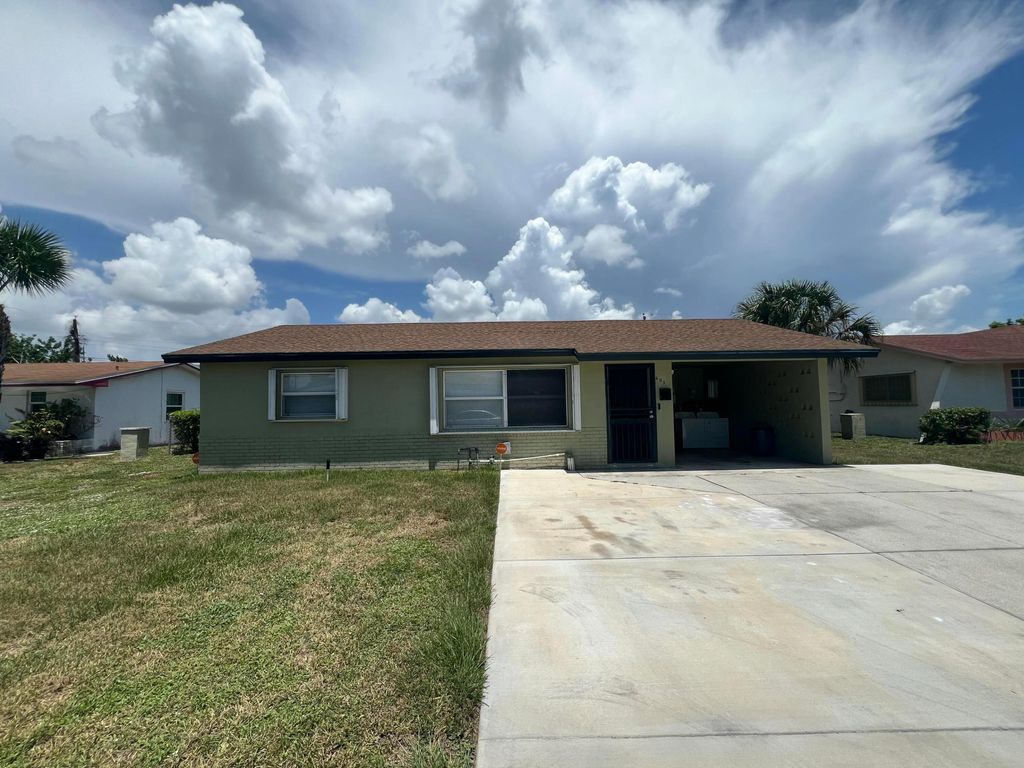 603 Clear Lake Avenue, West Palm Beach, FL 33401