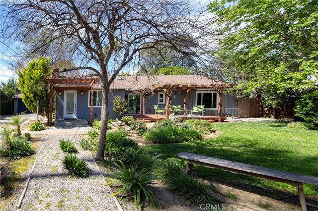 7447 Enfield, Reseda, CA 91335