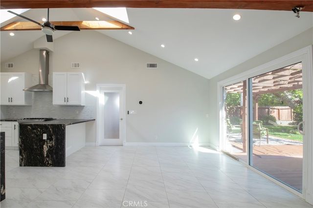 7447 Enfield, Reseda, CA 91335