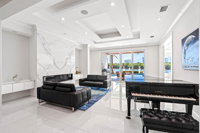 7212 NE 8th Drive, Boca Raton, FL 33487