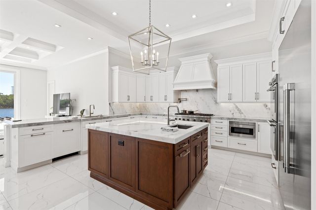7212 NE 8th Drive, Boca Raton, FL 33487