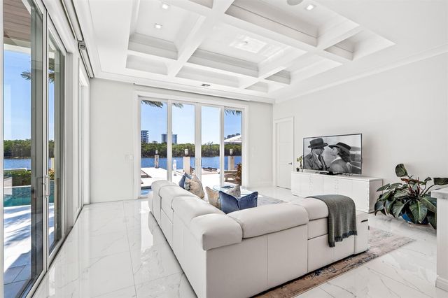 7212 NE 8th Drive, Boca Raton, FL 33487
