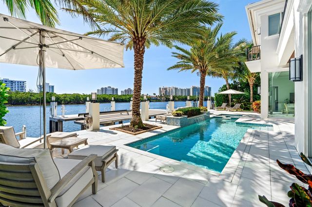 7212 NE 8th Drive, Boca Raton, FL 33487