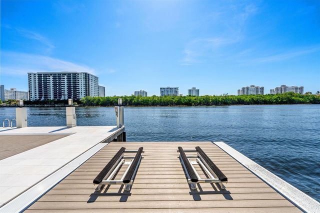 7212 NE 8th Drive, Boca Raton, FL 33487