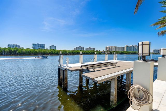 7212 NE 8th Drive, Boca Raton, FL 33487