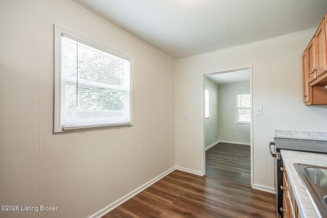 179 Granvil Dr, Louisville, KY 40218