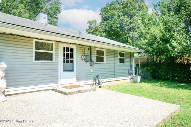 179 Granvil Dr, Louisville, KY 40218