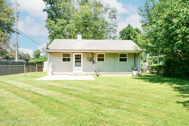 179 Granvil Dr, Louisville, KY 40218