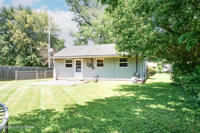 179 Granvil Dr, Louisville, KY 40218