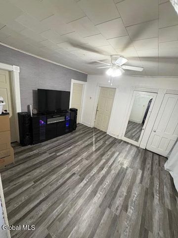 211 Forest Avenue, Amsterdam, NY 12010