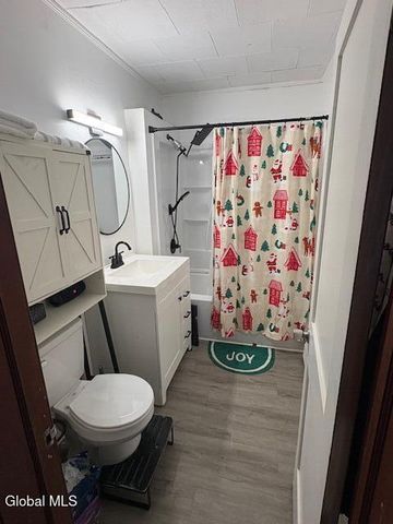 211 Forest Avenue, Amsterdam, NY 12010