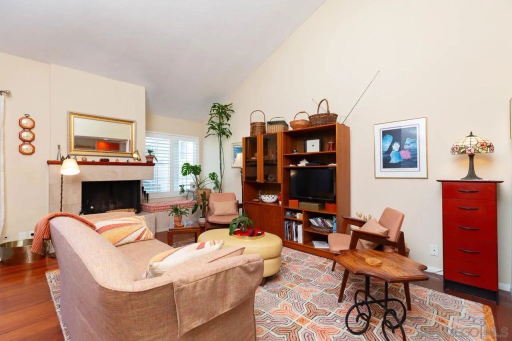 5867 Mount Alifan Dr, San Diego, CA 92111