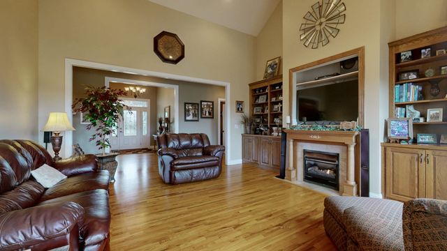 651 Williams St, Decherd, TN 37324