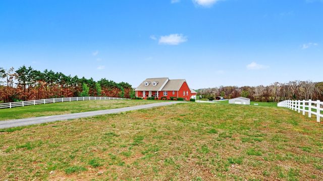 651 Williams St, Decherd, TN 37324