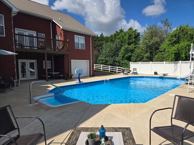 651 Williams St, Decherd, TN 37324