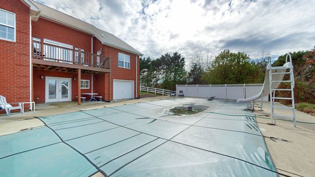 651 Williams St, Decherd, TN 37324