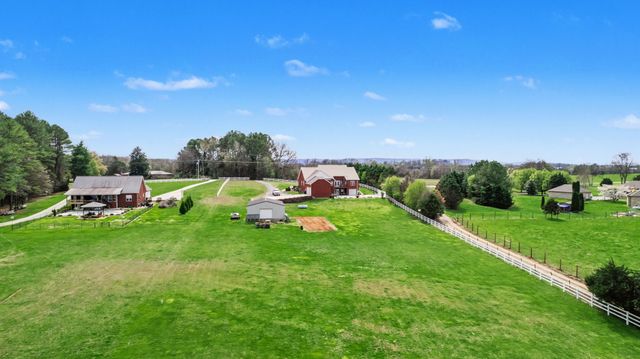 651 Williams St, Decherd, TN 37324