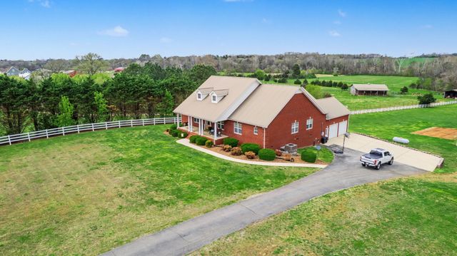 651 Williams St, Decherd, TN 37324