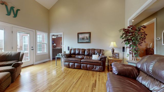 651 Williams St, Decherd, TN 37324