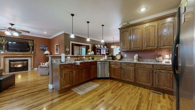 651 Williams St, Decherd, TN 37324